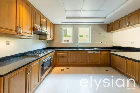 4 bedrooms Villa in Regional, UAE No. 64728 8
