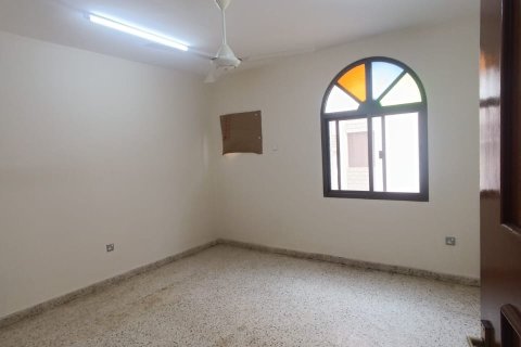 2 bedrooms Apartment in Ruwi, Oman No. 54882 5