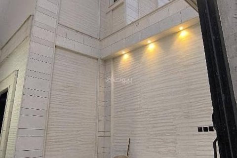 3 bedrooms Apartment in Riyadh, Saudi Arabia No. 61688 3
