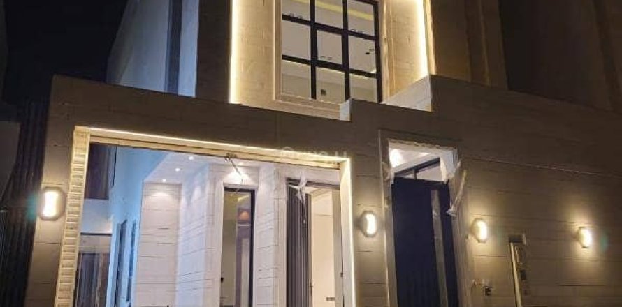 7 bedrooms Villa in Riyadh, Saudi Arabia No. 61685