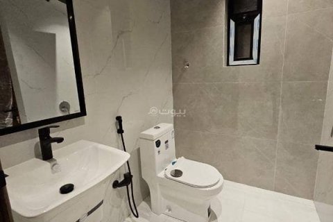 7 bedrooms Villa in Riyadh, Saudi Arabia No. 61685 17