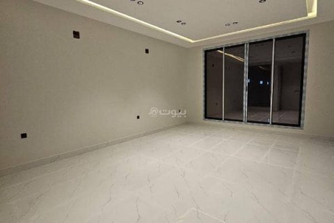 7 bedrooms Villa in Riyadh, Saudi Arabia No. 61685 8