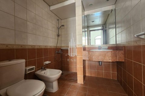 Villa de 5 dormitorios en Abu Dhabi Gate City, UAE No. 22010 29