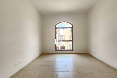 Вилла с 5 спальнями в Abu Dhabi Gate City, ОАЭ №22009 15