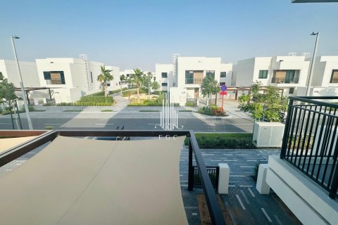 4 bedrooms Villa on the Yas Island, UAE No. 22011