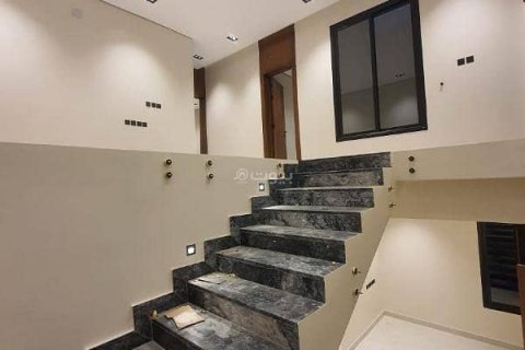 Квартира с 4 спальнями в Эр-Рияд, Саудовская Аравия №61598 8