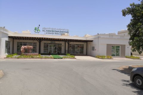 500m² Commercial property in Muscat, Oman No. 104859 3