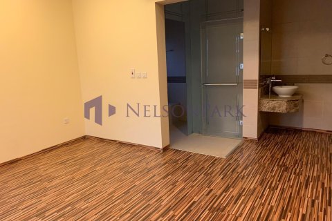 Villa de 5 dormitorios en Doha, Qatar No. 58388 10