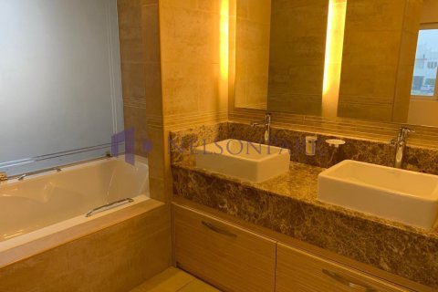 Villa de 5 dormitorios en Doha, Qatar No. 58388 11