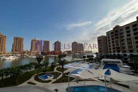 2 bedrooms Apartment in Doha, Qatar No. 58387 4