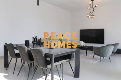 5 bedrooms Villa in Tilal City, UAE No. 10887 15
