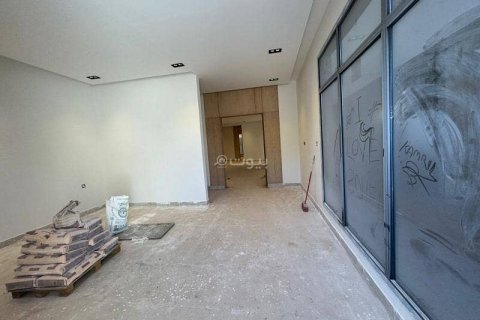 4 bedrooms Apartment in Riyadh, Saudi Arabia No. 60282 3