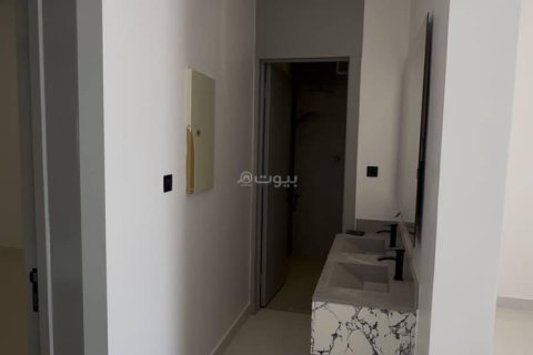 4 bedrooms Apartment in Riyadh, Saudi Arabia No. 60276 10