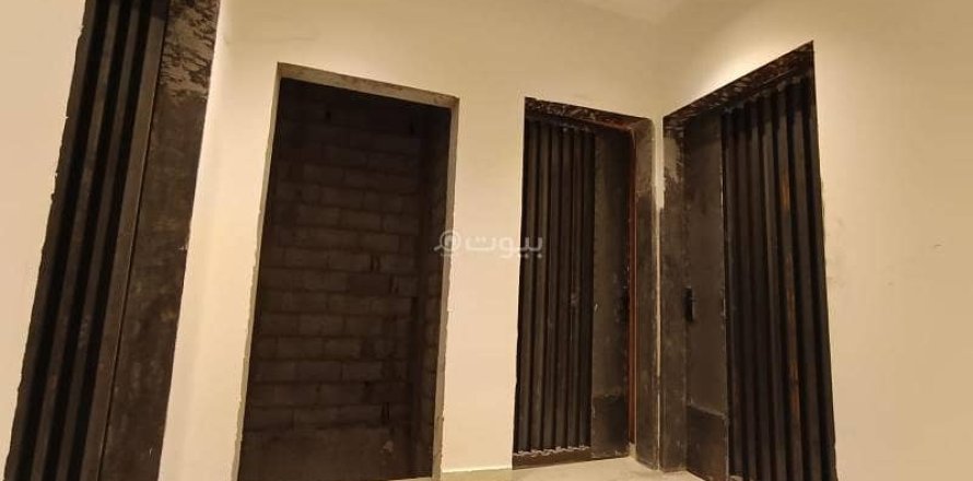 5 bedrooms Apartment in Riyadh, Saudi Arabia No. 60281