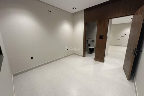 3 bedrooms Apartment in Riyadh, Saudi Arabia No. 60207 8