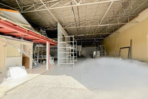 427.4m² Warehouse in Al Quoz, UAE No. 47687