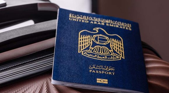 How to obtain UAE residency in 2025