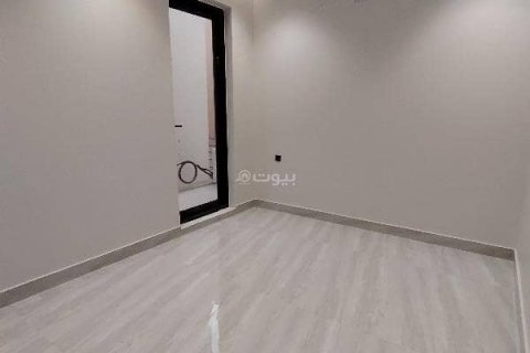 5 bedrooms Apartment in Riyadh, Saudi Arabia No. 67503 11
