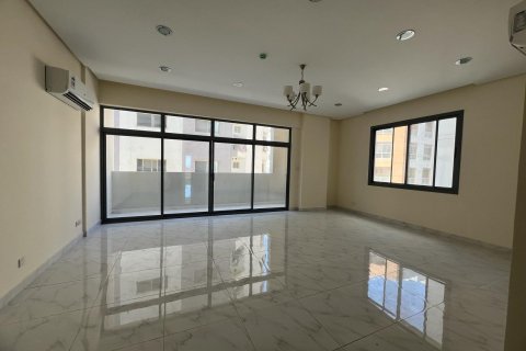 Квартира с 2 спальнями в Эль-Хадд, Бахрейн №59740 3