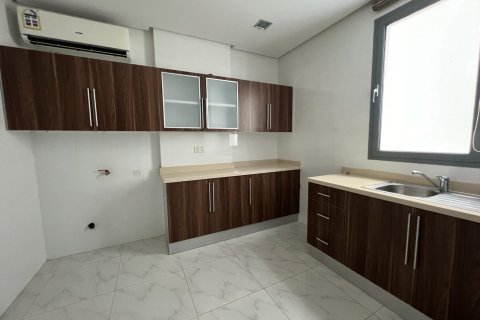 Квартира с 2 спальнями в Эль-Хадд, Бахрейн №59740 4