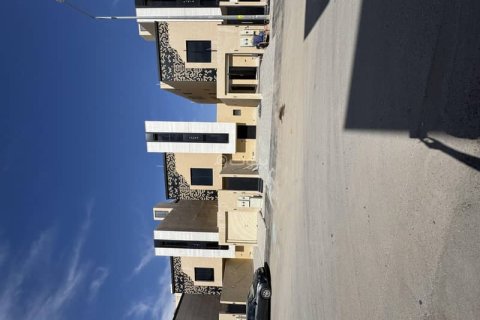 4 bedrooms Apartment in Riyadh, Saudi Arabia No. 60178
