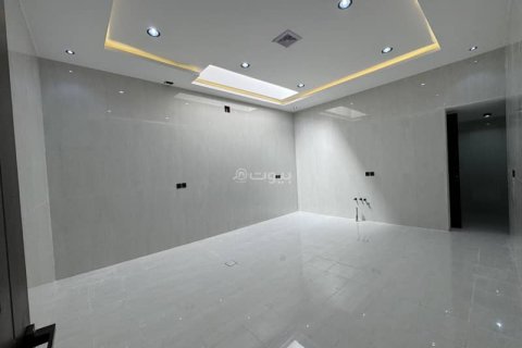 Villa de 5 dormitorios en Riyadh, Saudi Arabia No. 60179 12