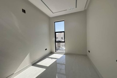 Villa de 5 dormitorios en Riyadh, Saudi Arabia No. 60179 27