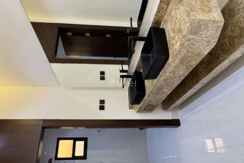 Villa de 5 dormitorios en Riyadh, Saudi Arabia No. 60179 10