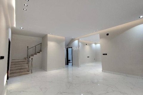 Villa de 5 chambres à Riyadh, Saudi Arabia No. 60092 8