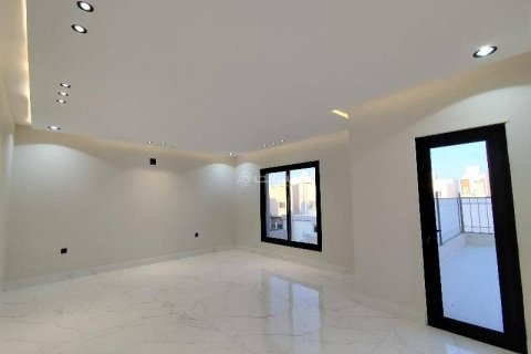 Villa de 5 chambres à Riyadh, Saudi Arabia No. 60092 14