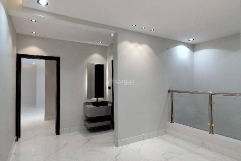Villa de 5 chambres à Riyadh, Saudi Arabia No. 60092 20