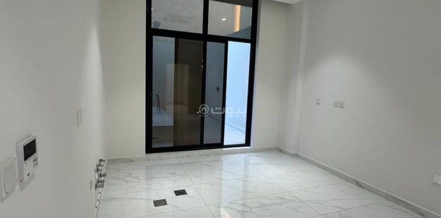 Villa de 6 dormitorios en Khobar, Saudi Arabia No. 60088