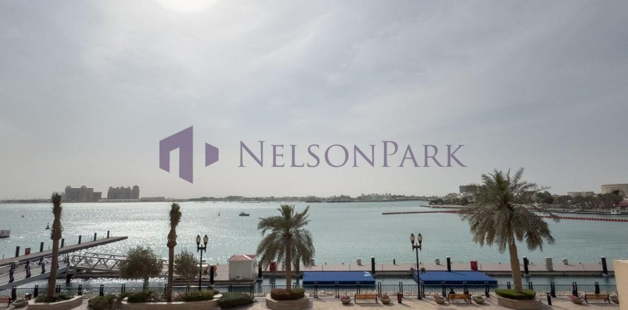 2 bedrooms Townhouse in Doha, Qatar No. 56953