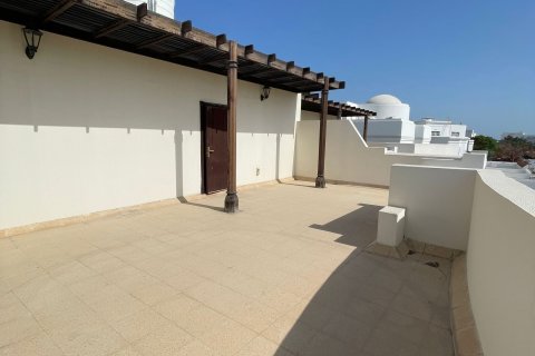 Villa de 4 dormitorios en Muscat, Oman No. 60774 10