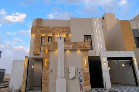 6 bedrooms Villa in Riyadh, Saudi Arabia No. 61568
