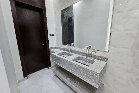 Квартира с 5 спальнями в Эр-Рияд, Саудовская Аравия №61567 6