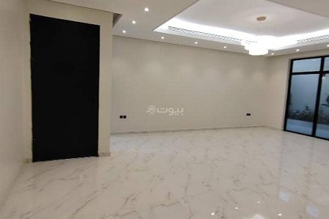 Villa de 8 dormitorios en Riyadh, Saudi Arabia No. 69101 14