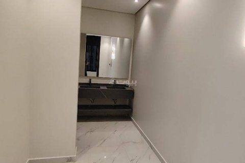 Villa de 8 dormitorios en Riyadh, Saudi Arabia No. 69101 8
