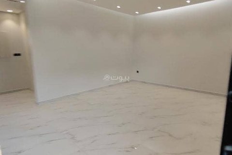Villa de 8 dormitorios en Riyadh, Saudi Arabia No. 69101 6