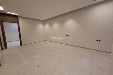 Villa de 4 chambres à Riyadh, Saudi Arabia No. 69099 8