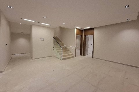 Villa de 4 chambres à Riyadh, Saudi Arabia No. 69099 7