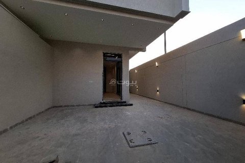 Villa de 4 chambres à Riyadh, Saudi Arabia No. 69099 5