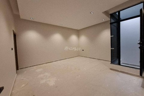 Villa de 4 chambres à Riyadh, Saudi Arabia No. 69099 11