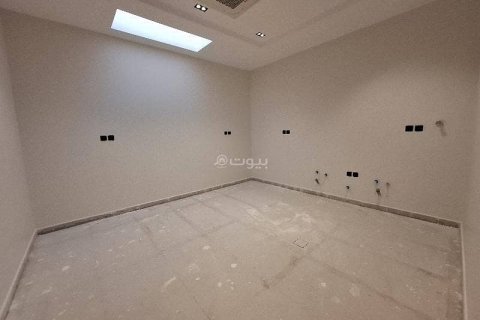 Villa de 4 chambres à Riyadh, Saudi Arabia No. 69099 6