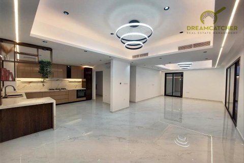 5 bedrooms Villa in Al Helio, UAE No. 34200