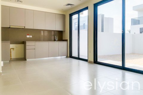 3 bedrooms Townhouse in EMAAR South, UAE No. 64899 4