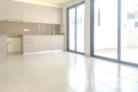 3 bedrooms Townhouse in EMAAR South, UAE No. 64899 9
