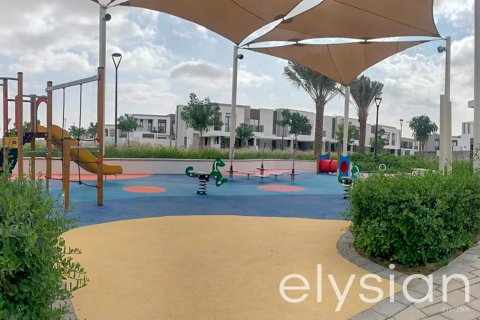 3 bedrooms Townhouse in EMAAR South, UAE No. 64899 19