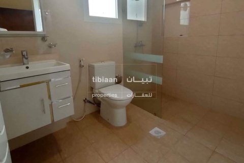Apartment de 2 dormitorios en Bawshar, Oman No. 54028 10