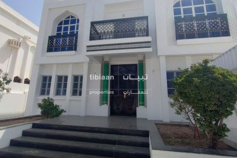 Office de 850m² en Muscat, Oman No. 53995 3